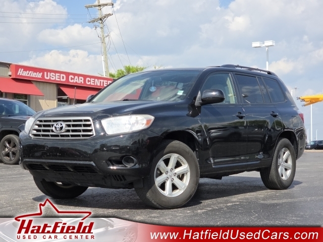 2021 Toyota Highlander XLE, 209598, Photo 1