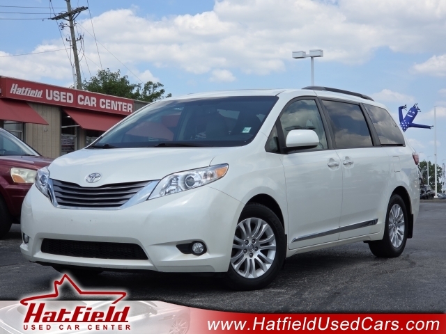 2017 Kia Sedona EX, 209549, Photo 1