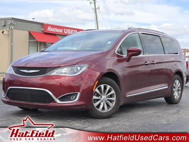 2017 Chrysler Pacifica Touring, 208584, Photo 1