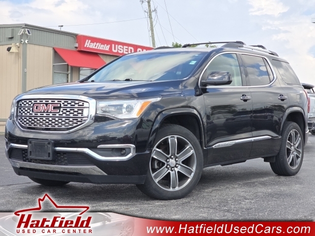 2017 GMC Yukon Denali, 208679, Photo 1