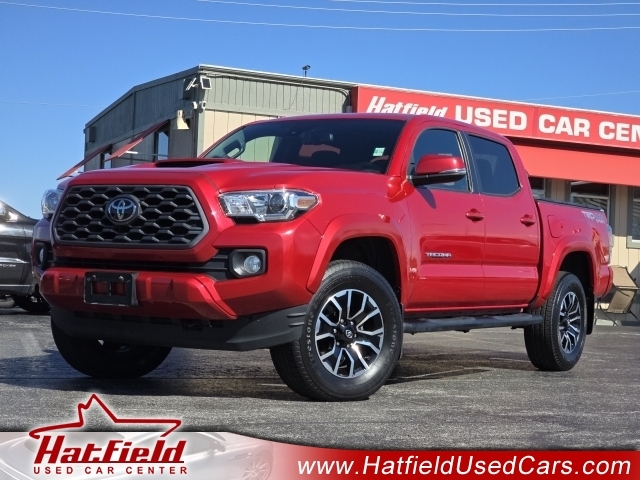 2017 Chevrolet Silverado 1500 1LT, 208977, Photo 1