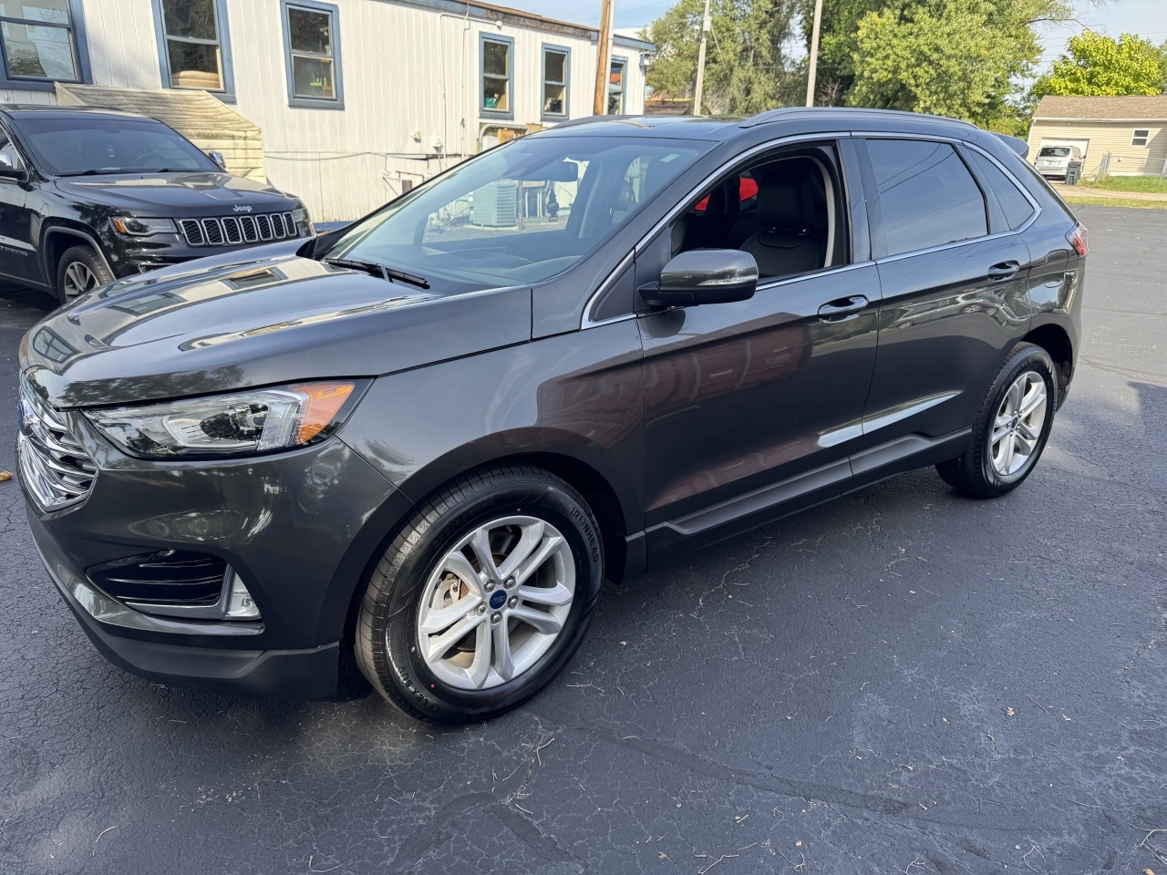 2020 GMC Acadia AWD AT4, 141411, Photo 1