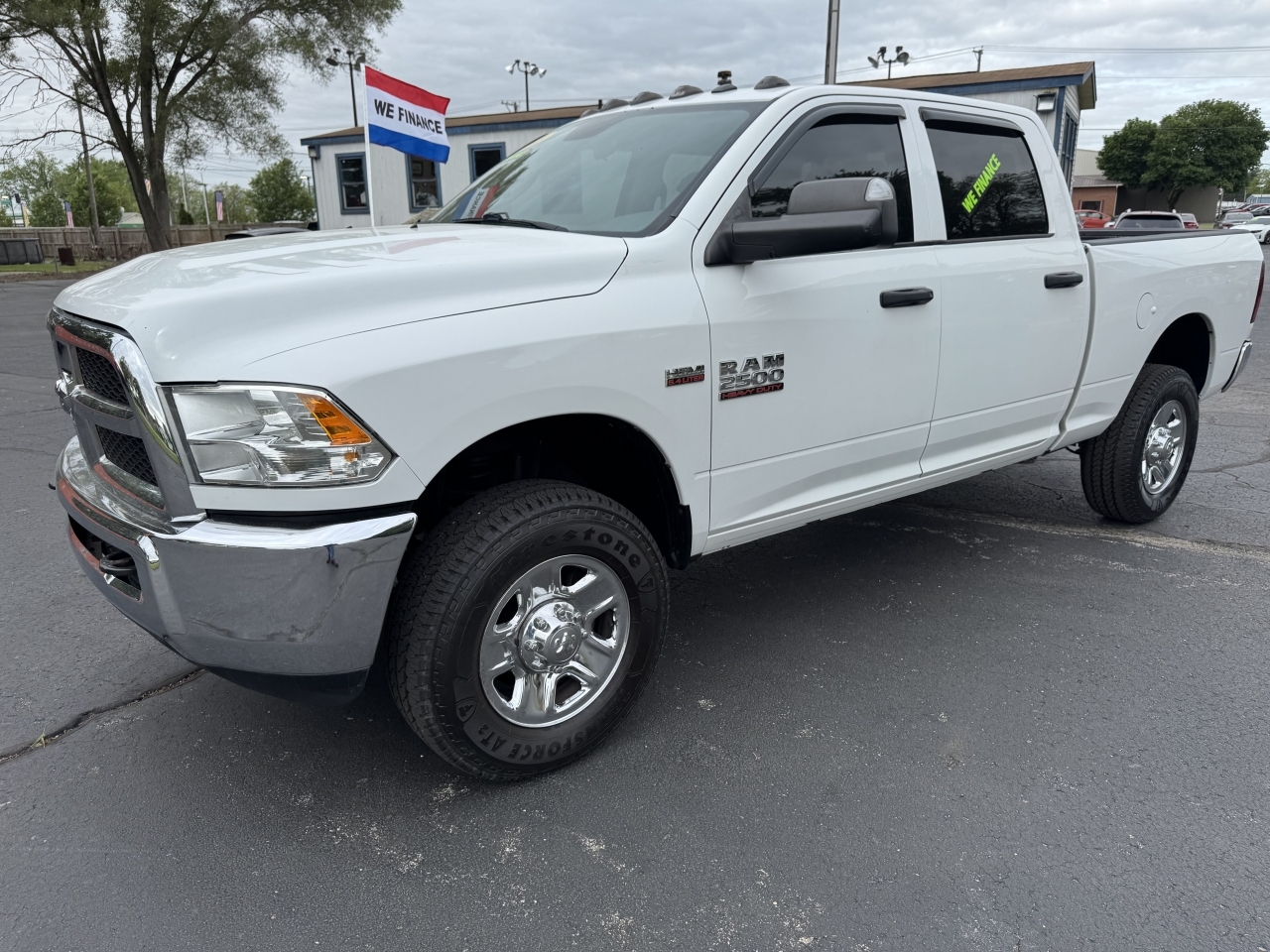 2018 Chevrolet Silverado 1500 LT, 110217, Photo 1